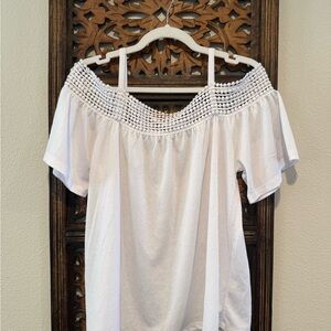 Cable & Gauge White Off-Shoulder Blouse